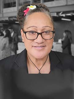 Dee Holdsworth-Perks